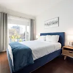 Le Saphir, Chic En Ville, Spacieux Condo 2 Chambres